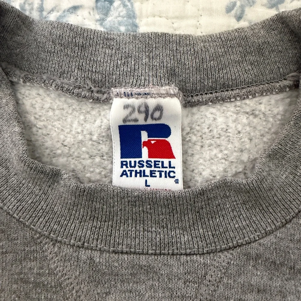 Genuine Vintage Duke University Fencing Crewneck Size Large - Picture 2 of 2